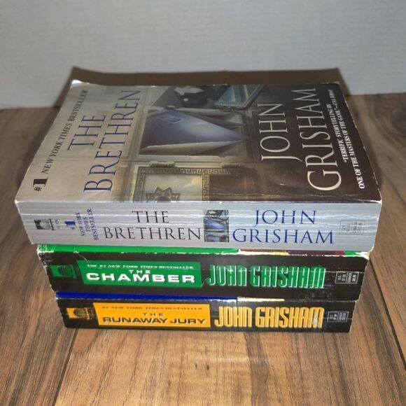 John Grisham Paperback Books Set Of 3 The Chamber / Brethren / The Runaway Jury. - Picture 1 of 5